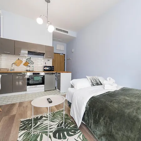 Park Skowroni Chic Nook By Bookinghost * Vratislav